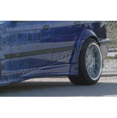 BMW E36 (řada 3) Lemy blatníku Infinity II zadní