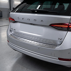 Nerez leštěný kryt horní hrany zadního nárazníku Škoda Octavia IV 2020+ liftback
