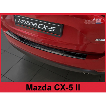 Nerez kryt-černá ochrana prahu zadního nárazníku Mazda CX-5 II 2017