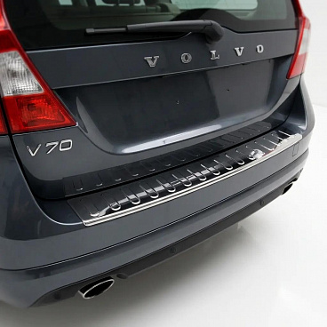 Nerez leštěný kryt horní hrany zadního nárazníku Volvo V70 2008-16 Nerez leštěný kryt horní hrany zadního nárazníku Volvo V70 2008-16