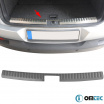 Nerez broušený ochranný panel vnitřní hrany nákladového prostoru Omtec VW Tiguan 07-15