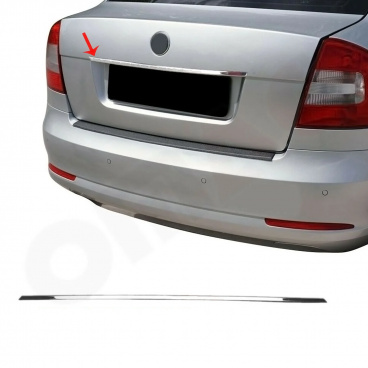 Nerez leštěný kryt hrany kufru nad SPZ Omtec pro určité modely aut Nerez leštěný kryt hrany kufru nad SPZ Omtec pro určité modely aut